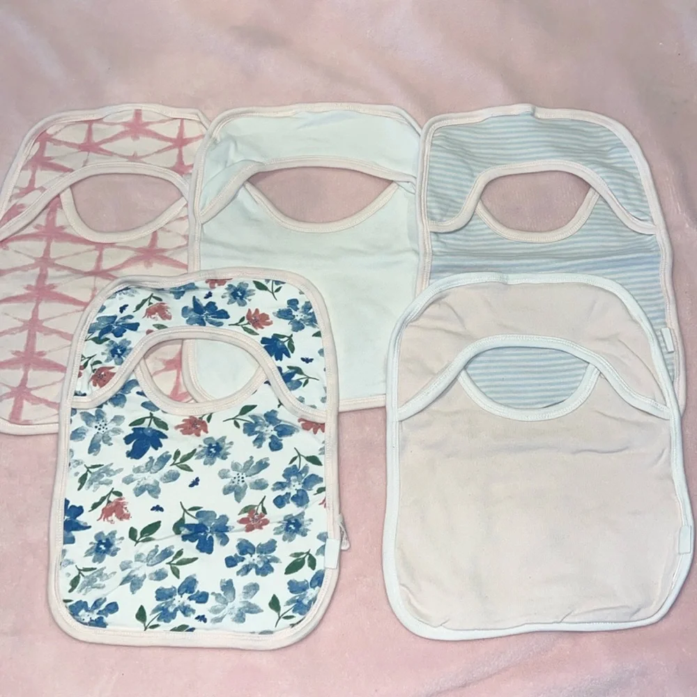 Set of 5 Burt’s Bees Organic 100% cotton Baby girl bibs